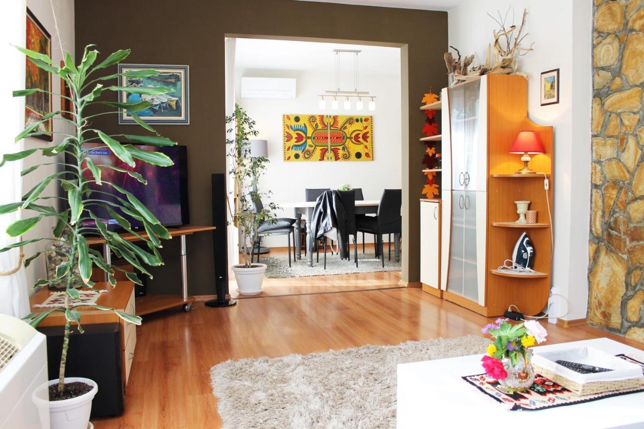 Sunny Day Apartment Pomorie Bagian luar foto