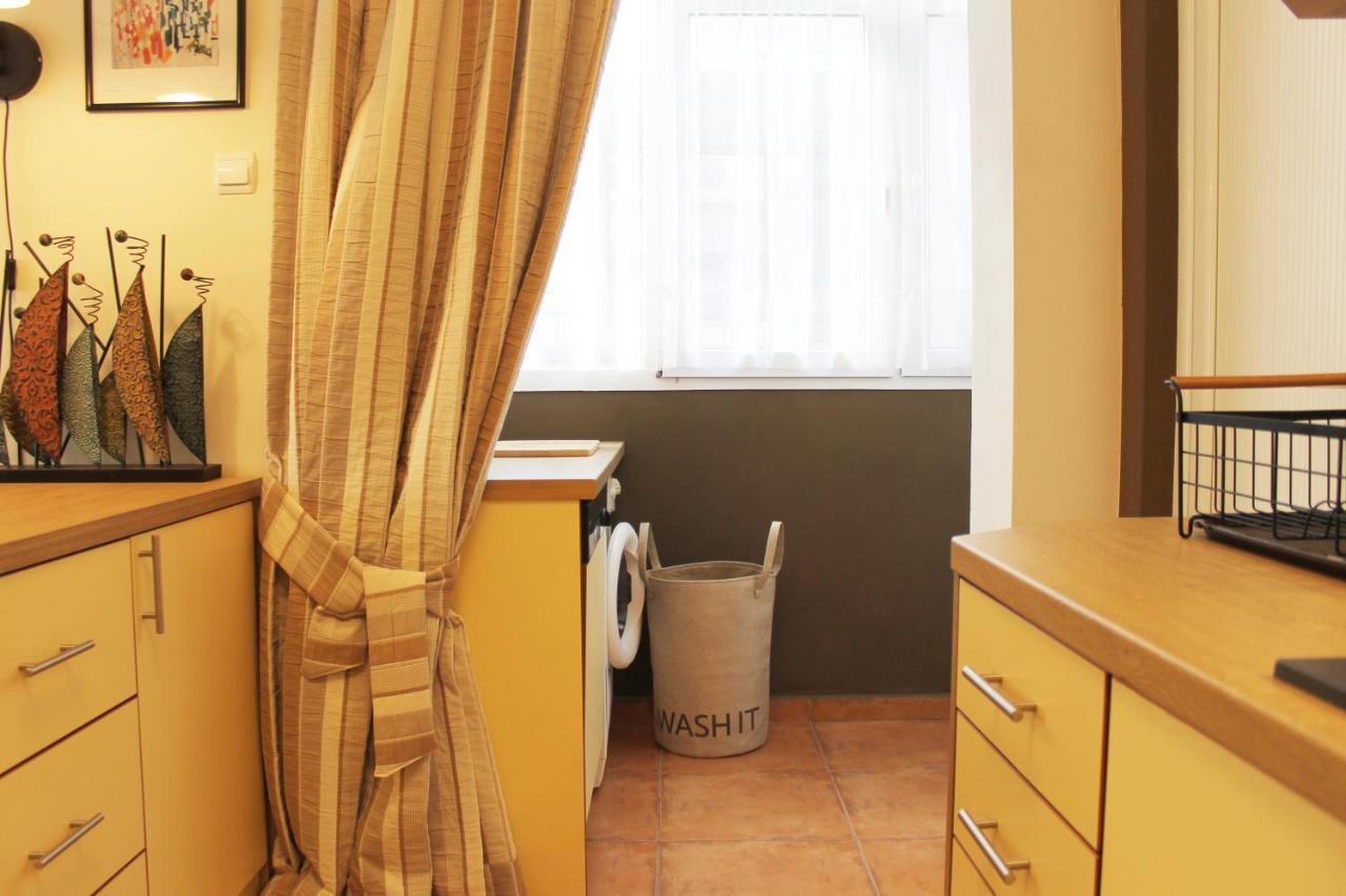 Sunny Day Apartment Pomorie Bagian luar foto