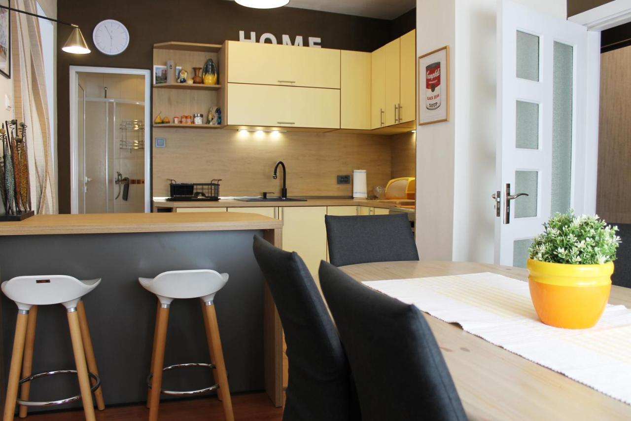 Sunny Day Apartment Pomorie Bagian luar foto