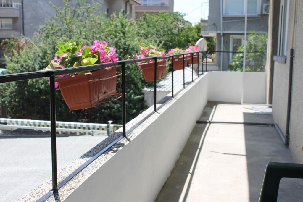Sunny Day Apartment Pomorie Bagian luar foto